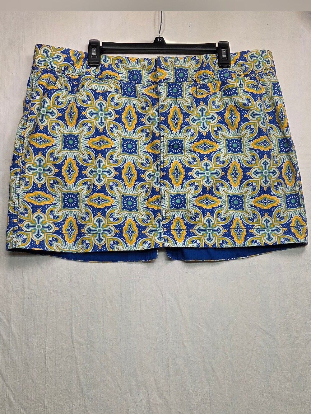 Old Navy Blue, Yellow & Cream Printed Mini Skirt. Size 18.